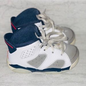 Unisex Toddler Jordan’s size 6c